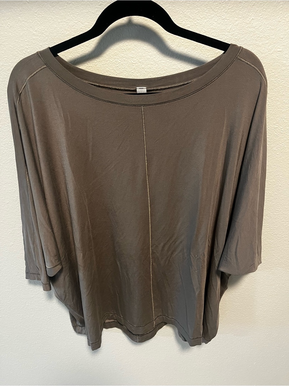 Athleta Weekender Dolman Women's Top - Taupe